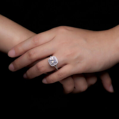 2.5ct Cushion Moissanite Engagement Ring