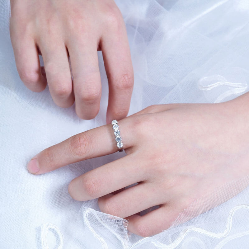 1.5ct Moissanite Engagement Ring